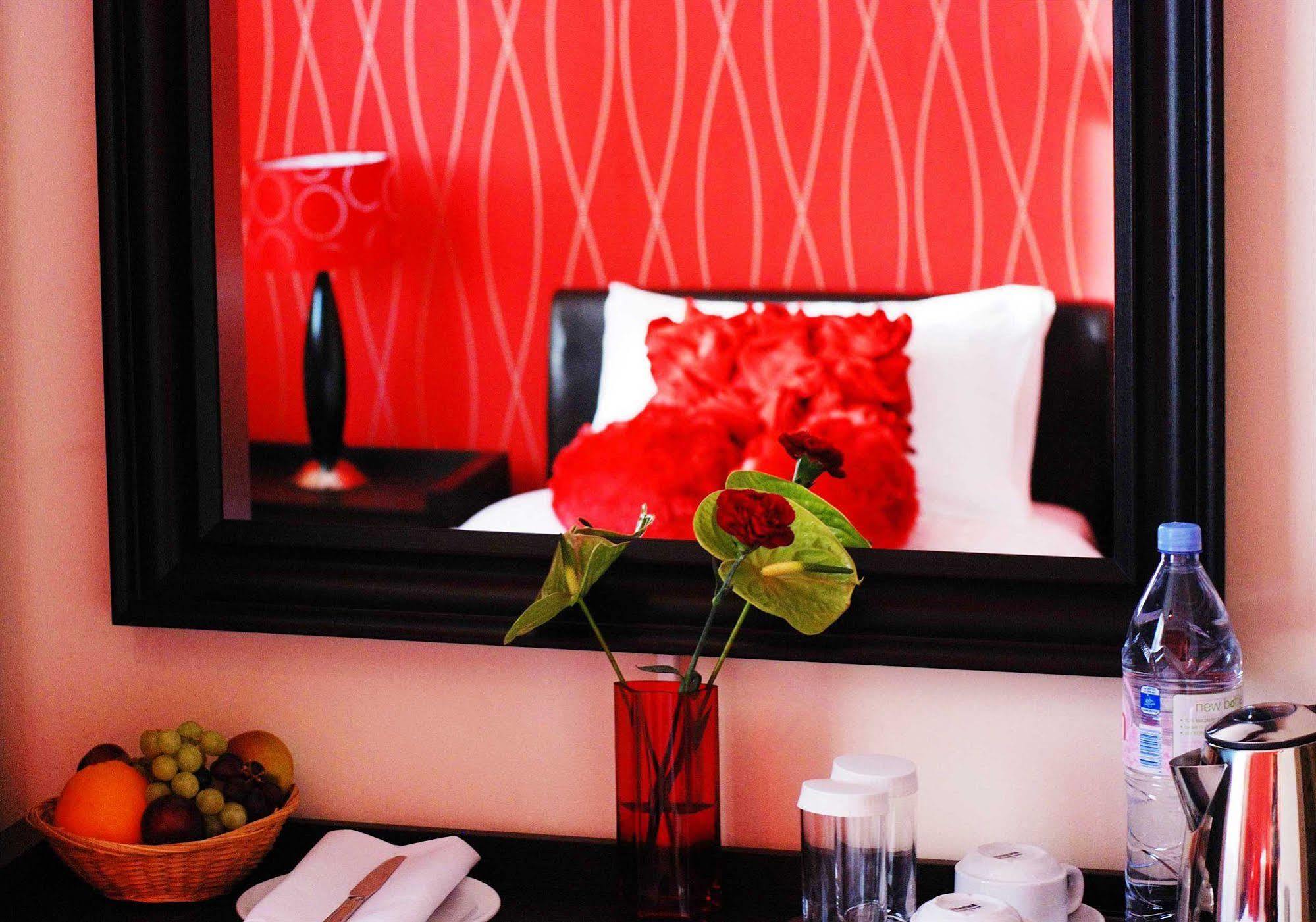 Hotel Makedonia London Bagian luar foto