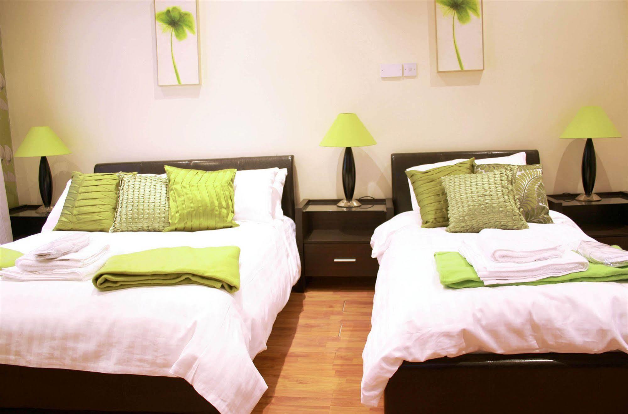 Hotel Makedonia London Bagian luar foto
