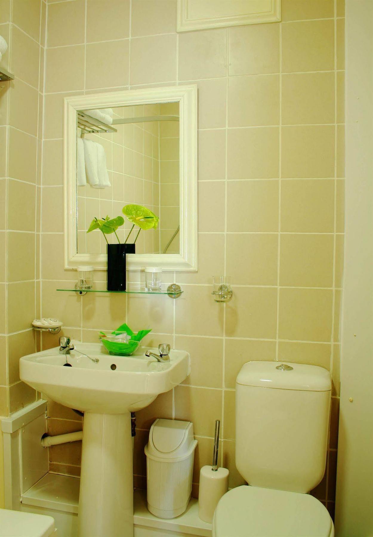 Hotel Makedonia London Bagian luar foto