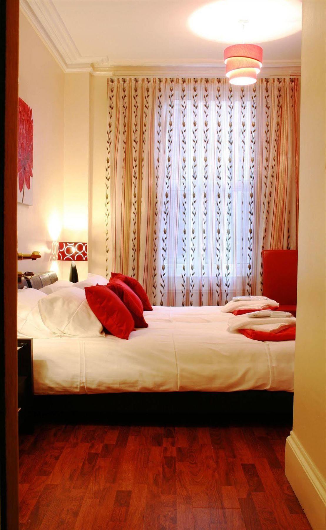 Hotel Makedonia London Bagian luar foto